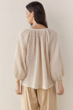 Load image into Gallery viewer, Textured peasant blouse