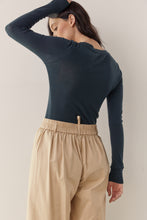 Load image into Gallery viewer, Wool Tencel blend crew neck knit top