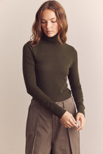 Load image into Gallery viewer, Wool blend lightweight turtleneck