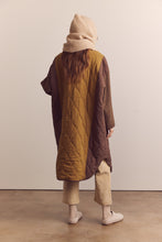 Load image into Gallery viewer, Patch quilted wool blend detachable fur collar coat