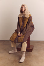 Load image into Gallery viewer, Patch quilted wool blend detachable fur collar coat