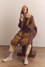 Load image into Gallery viewer, Patch quilted wool blend detachable fur collar coat