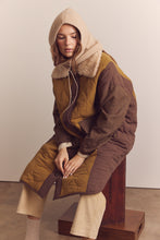 Load image into Gallery viewer, Patch quilted wool blend detachable fur collar coat