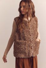 Load image into Gallery viewer, Wool blend shepherd reversible vest