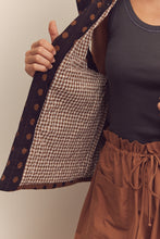 Load image into Gallery viewer, Quilted tie waist vest