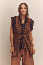 Load image into Gallery viewer, Quilted tie waist vest