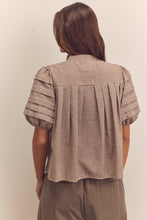 Load image into Gallery viewer, Puff pintuck sleeve blouse