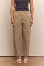 Load image into Gallery viewer, Mid-rise cotton trousers
