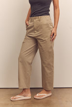 Load image into Gallery viewer, Mid-rise cotton trousers