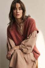 Load image into Gallery viewer, Alpaca wool blend button-down sweater vest