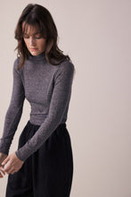 Load image into Gallery viewer, Wool blend lightweight knit turtleneck