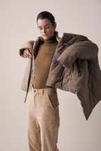 Load image into Gallery viewer, Blanket quilt jacket