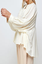 Load image into Gallery viewer, Quilted detail cotton peasant blouse