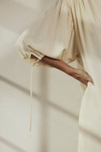 Load image into Gallery viewer, V neck single-tiered skirt midi dress