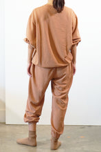 Load image into Gallery viewer, Garment dye cotton sweatshirt