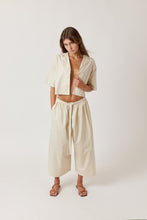 Load image into Gallery viewer, Half-sleeve crop button-down shirts