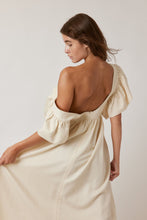 Load image into Gallery viewer, Ruffle sleeve midi Dress