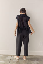 Load image into Gallery viewer, Pleated taped pants

