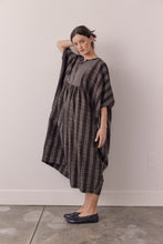 Load image into Gallery viewer, Pullover cotton linen blend easy dress
