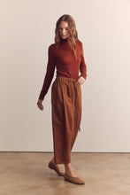 Load image into Gallery viewer, Pleated drawstring pants
