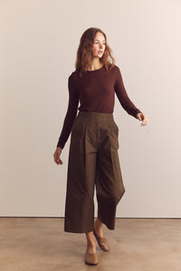 Pleated cotton trousers