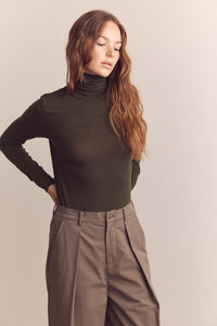 Wool blend lightweight turtleneck