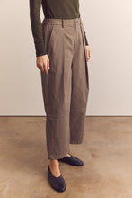 Load image into Gallery viewer, Wide leg ankle trousers
