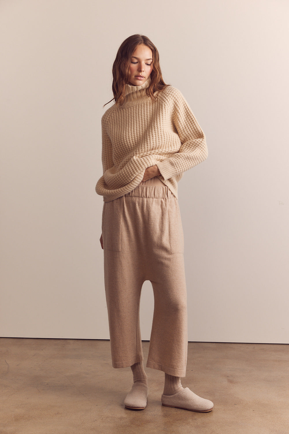 Cashmere wool blended knit baggy pants