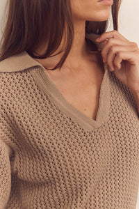 Collar textured sweater top