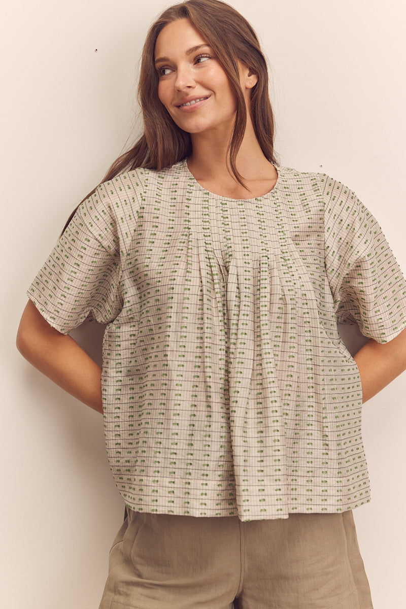 Short sleeve pleated blouse