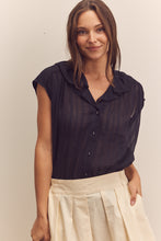 Load image into Gallery viewer, Ruffled collar blouse
