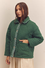 Load image into Gallery viewer, Quilted round collar button down jacket
