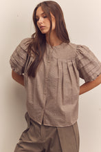 Load image into Gallery viewer, Puff pintuck sleeve blouse
