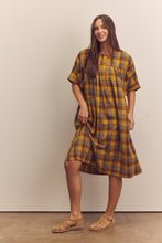 Load image into Gallery viewer, Wide shirring sleeve knee dress
