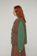 Load image into Gallery viewer, Reversible toggle button vest
