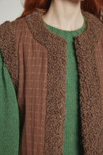 Load image into Gallery viewer, Reversible toggle button vest
