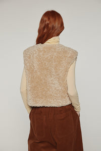 Reversible fur short vest