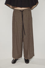 Load image into Gallery viewer, Wide leg straight pants
