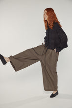 Load image into Gallery viewer, Wide leg straight pants

