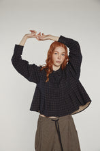 Load image into Gallery viewer, Cotton pleated blouse
