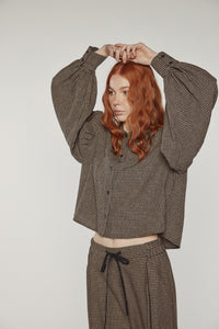 Volume sleeve blouse