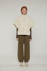 Reversible high-neck vest