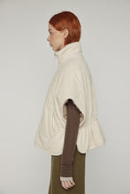 Load image into Gallery viewer, Reversible high-neck vest
