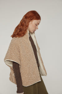 Reversible high-neck vest