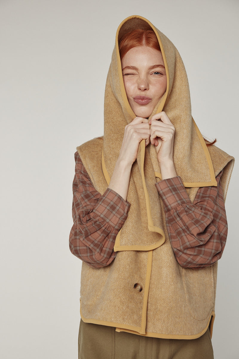Wool-blended scarf vest