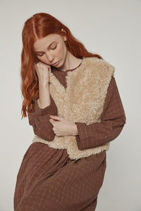 Reversible fur short vest