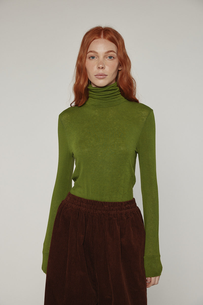 Wool blend lightweight turtleneck