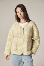Load image into Gallery viewer, Eyelet reversible quilted Jacket
