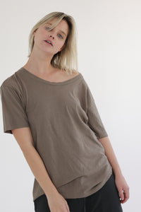 Garment dye loose fit crew neck cotton t-shirt
