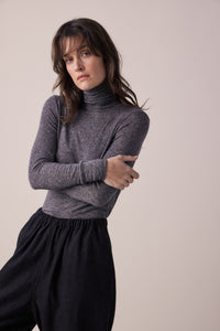 Wool blend lightweight knit turtleneck